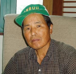 강창업(75) 할아버지.