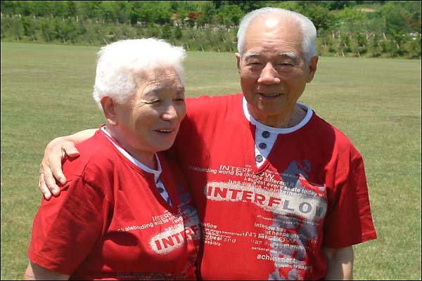 혼인한 지 올해 꼭 60년...영주 풍기에 사는 김봉성(79) 할아버지와 전영석(77) 할머니.