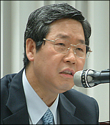 한국외국어대 이장희 교수