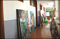 창작스튜디오 1층 복도