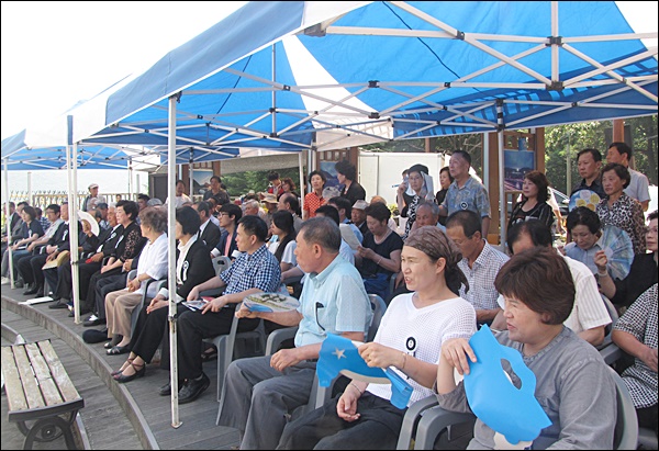 이날 합동위령제에는 유족 등 80여명이 참석했다(2015.7.31) / 사진.평화뉴스 김영화 기자