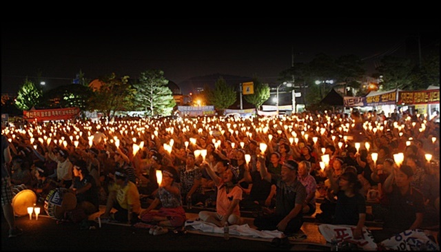 성주 주민들의 사드배치 반대 촛불집회(2016.8.22) / 사진.평화뉴스 김영화 기자