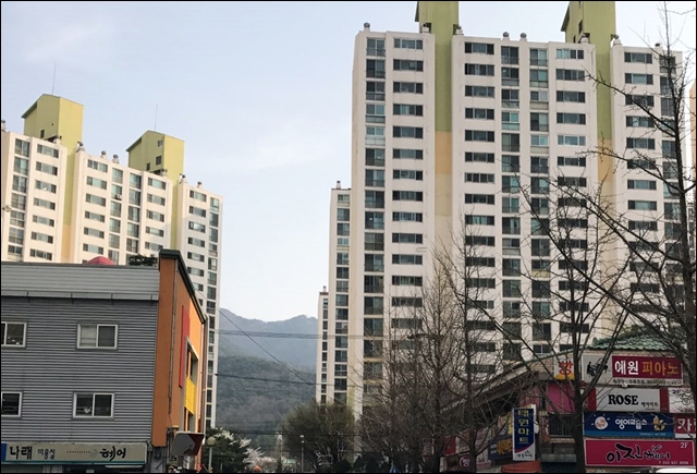 아파트 단지가 밀집돼 있는 달서구 도원동 일대(2017.4.4) / 사진.평화뉴스 김지연 기자