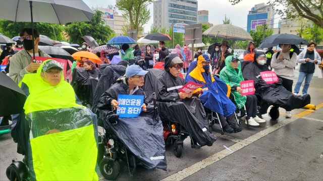 '420장애인차별철폐의 날 대구 결의대회'(2023.4.18.대구시청 동인청사 주차장) / 사진.평화뉴스 김영화 기자