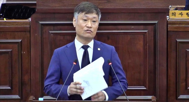 "일본 후쿠시마 오염수 방류 저지해야"...5분 자유 발언 중인 이경원 의원(2023.6.29) / 사진.경산시의회