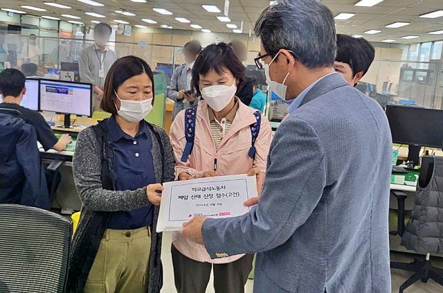폐암 판정을 받은 대구 학교 급식노동자 2명이 산재를 신청 중이다.(2023.5.4) / 사진.평화뉴스 정준민 기자