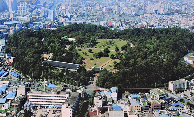 대구 중구 달성공원 전경(2021.3.11) / 사진.대구광역시