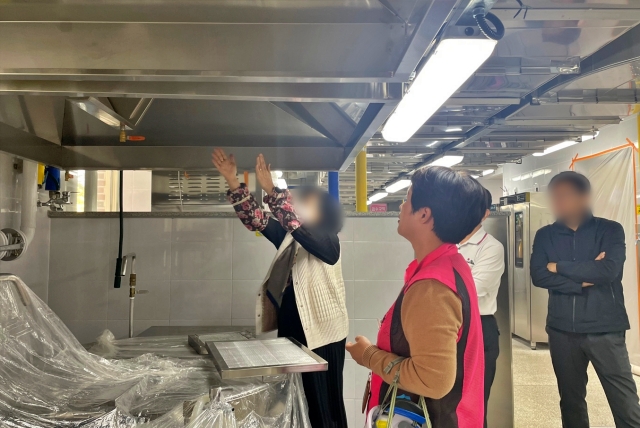 대구 A중학교 후드 고장...현대화 재공사 중(2023.11.2) / 사진.전국학교비정규직노조 대구지부