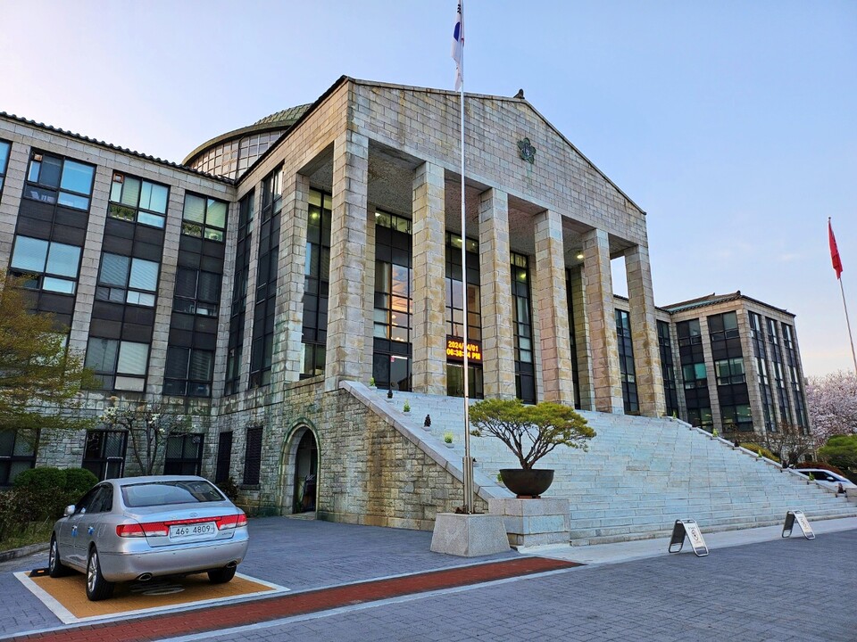 대구 북구 산격동 경북대학교 본관(2024.4.1) / 사진.평화뉴스 정준민 기자