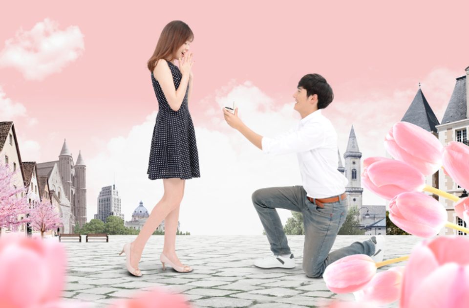 프러포즈하는 남녀의 모습 / 사진 출처.게티이미지 무료 이미지