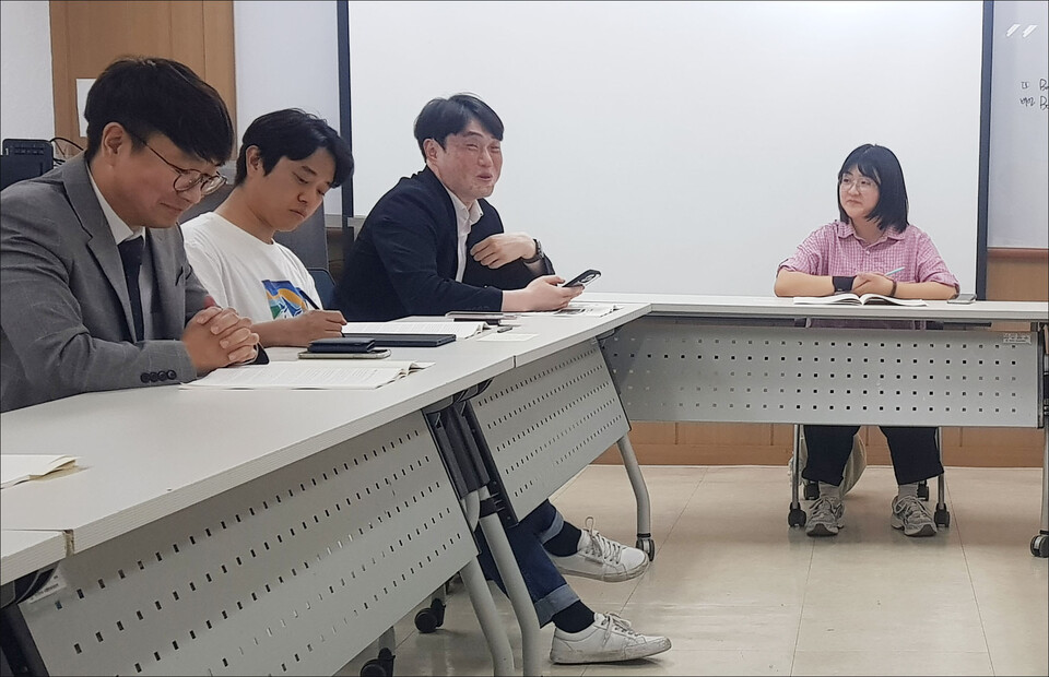 평화뉴스 9기 독자위원회...(왼쪽부터) 이동민 위원, 신동우 위원, 박진원 위원, 김수현 위원(2024.8.23) / 사진.평화뉴스 김영화 기자