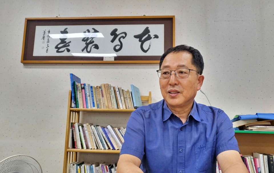 신중현 학이사 대표가 설립 70주년을 맞은 소감을 밝히고 있다.(2024.9.5) / 사진.평화뉴스 김영화 기자