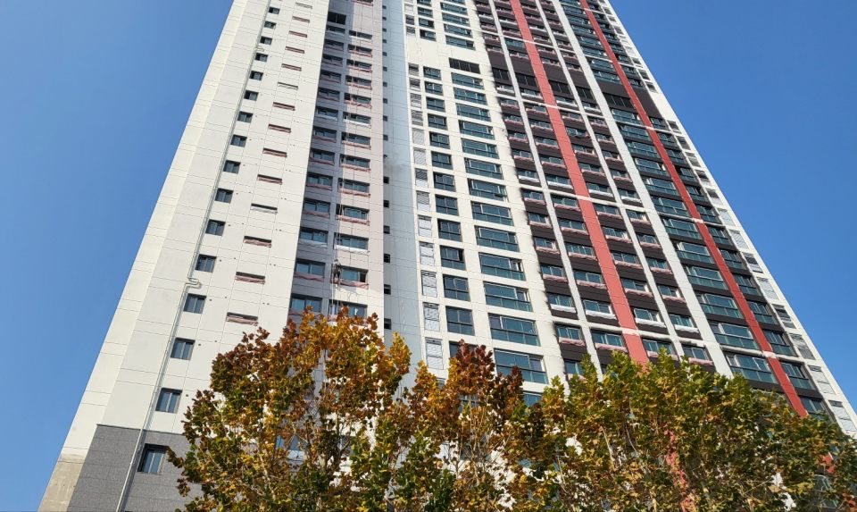 대구 중구 동인동 신축 아파트 건설 현장(2023.11.23) / 사진.평화뉴스 김영화 기자