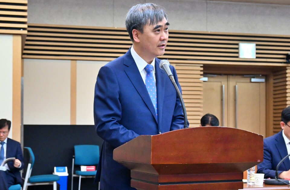 양동헌 경북대병원장이 업무보고 중이다.(2024.10.17) / 사진.평화뉴스 정준민 기자