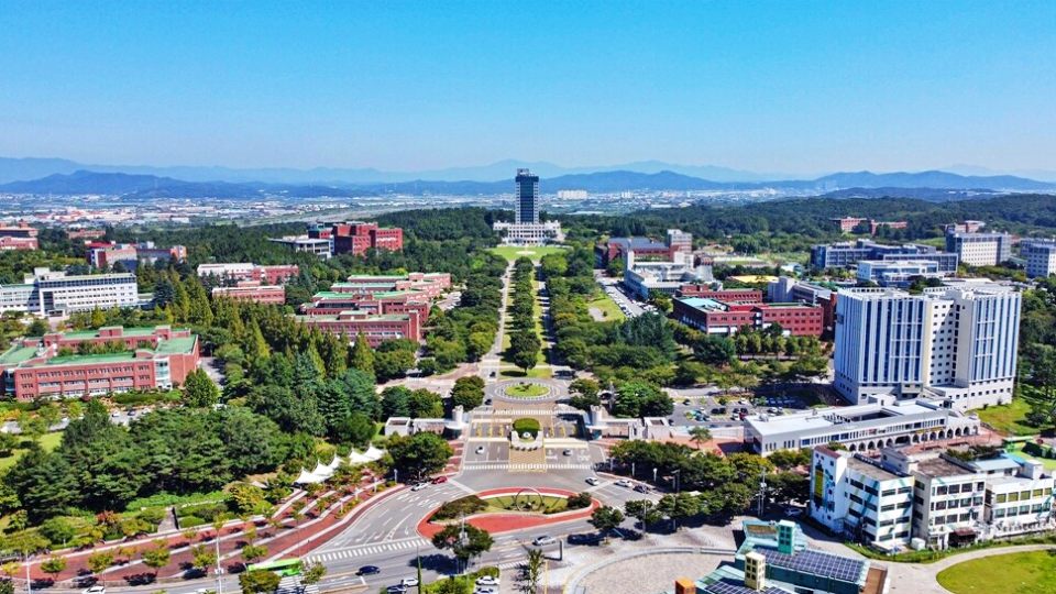 경북 경산에 있는 사립대학교 대구대학교의 경산 캠퍼스 / 사진.대구대학교