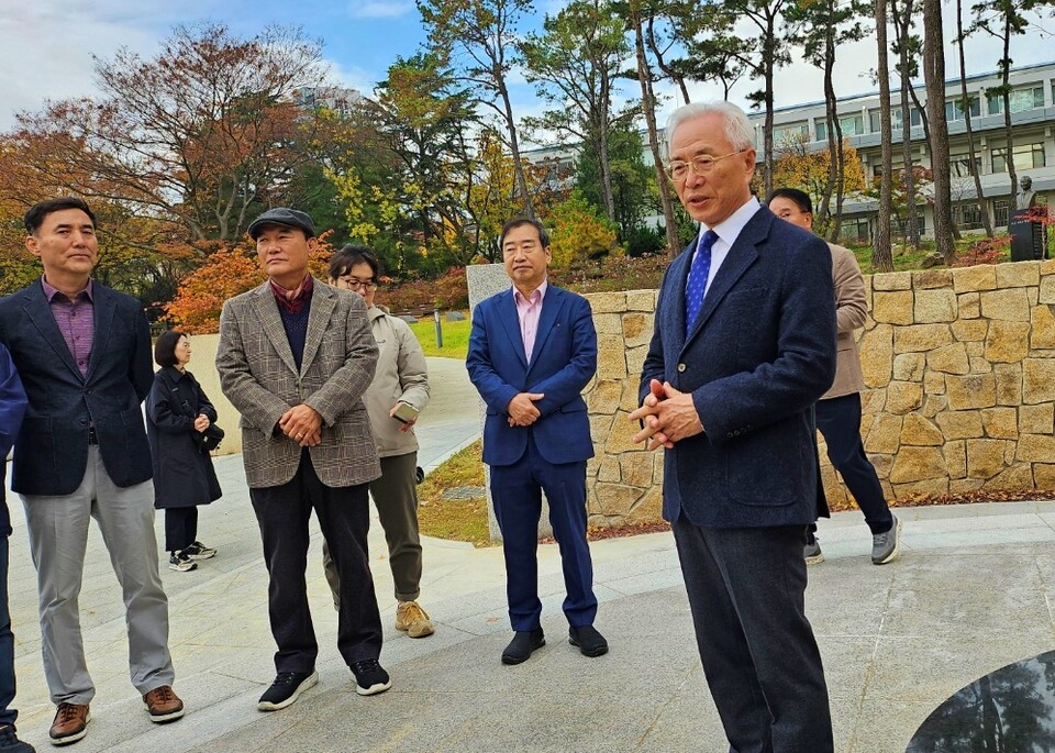 박동수 영남대 총동창회 부회장이 기념사를 하고 있다.(2024.11.14) / 사진.평화뉴스 정준민 기자
