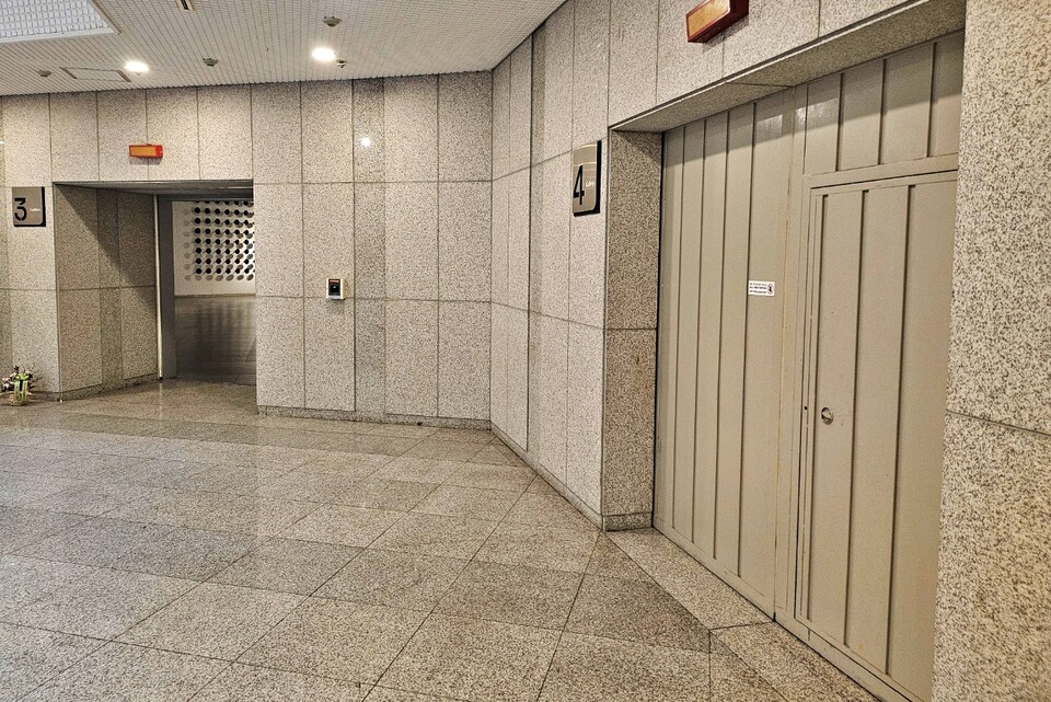 '2024 올해의 청년작가전' 안윤기 작가의 작품이 전시된 대구문화예술회관 제4전시실이 폐쇄돼 있다.(2024.11.12) / 사진.평화뉴스 정준민 기자