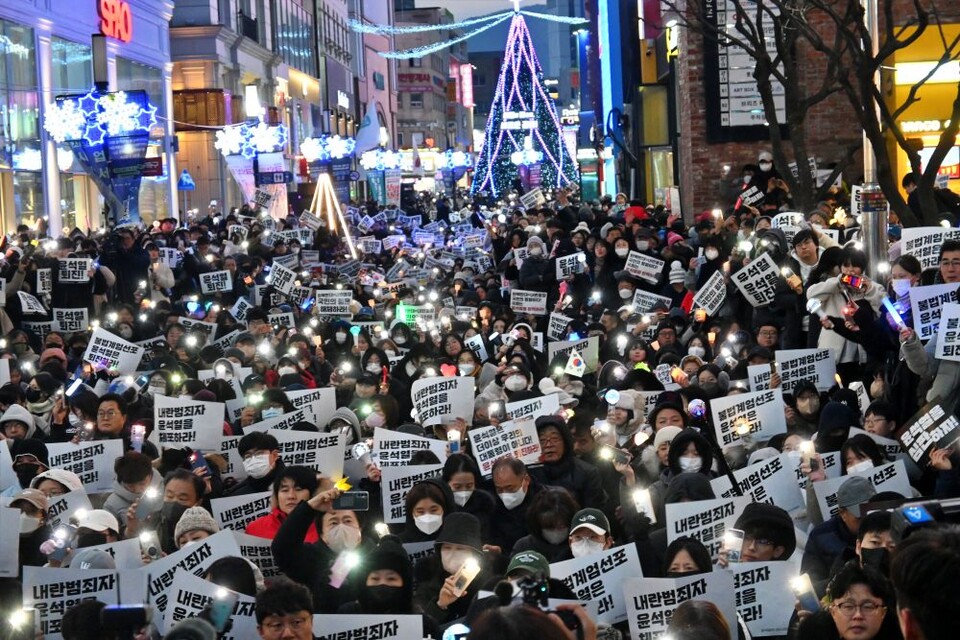 대구 동성로에서 열린 '제4차 윤석열 퇴진 대구시민시국대회'(2024.12.7) / 사진. 평화뉴스 정준민 기자