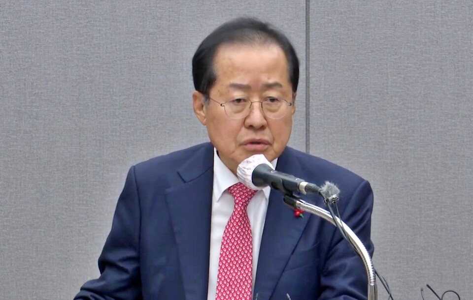 홍준표 대구시장이 대구시청 산격청사에서 열린 기자간담회에서 발언하고 있다.(2024.12.26) / 화면 캡쳐.대구시