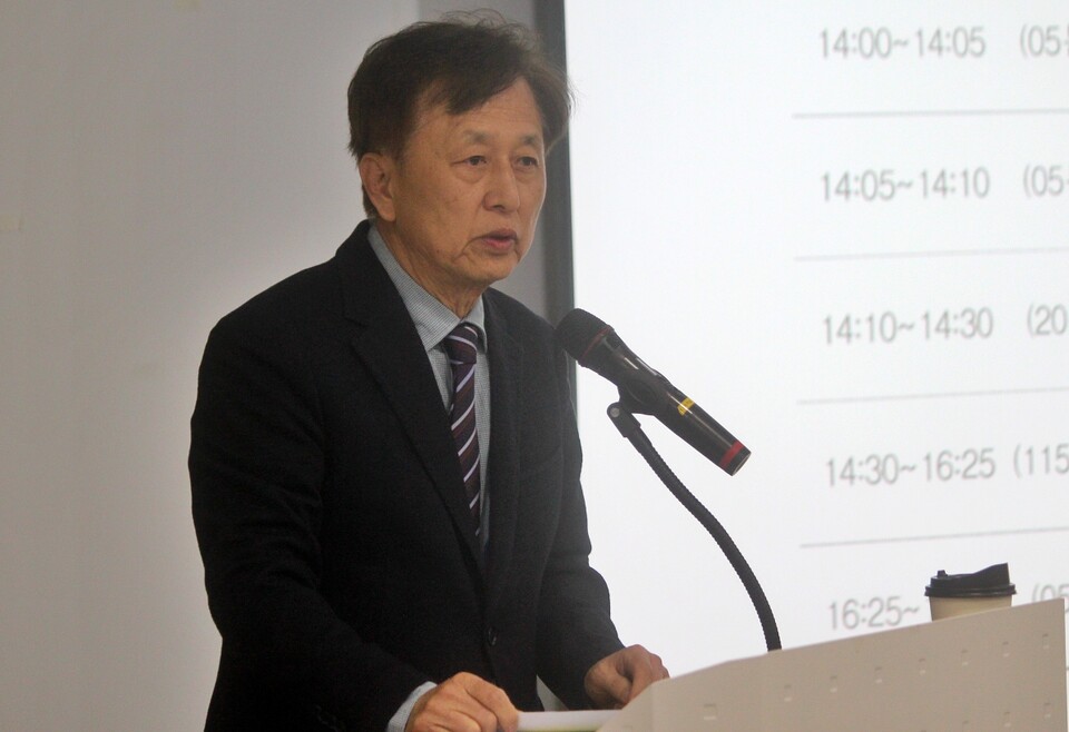  손광익 낙동강유역물관리위원회 정책분과위원장이 발언하고 있다.(2025.3.19) / 사진.평화뉴스 정준민 기자