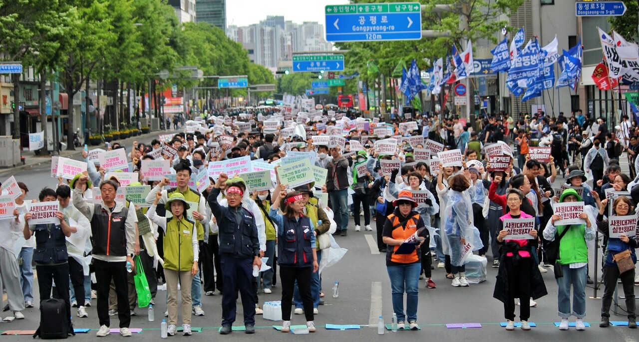 '2025 세계노동절 대구대회'(2025.5.1.대구 중구 2.28기념중앙공원 앞 도로) / 사진.평화뉴스 정준민 기자