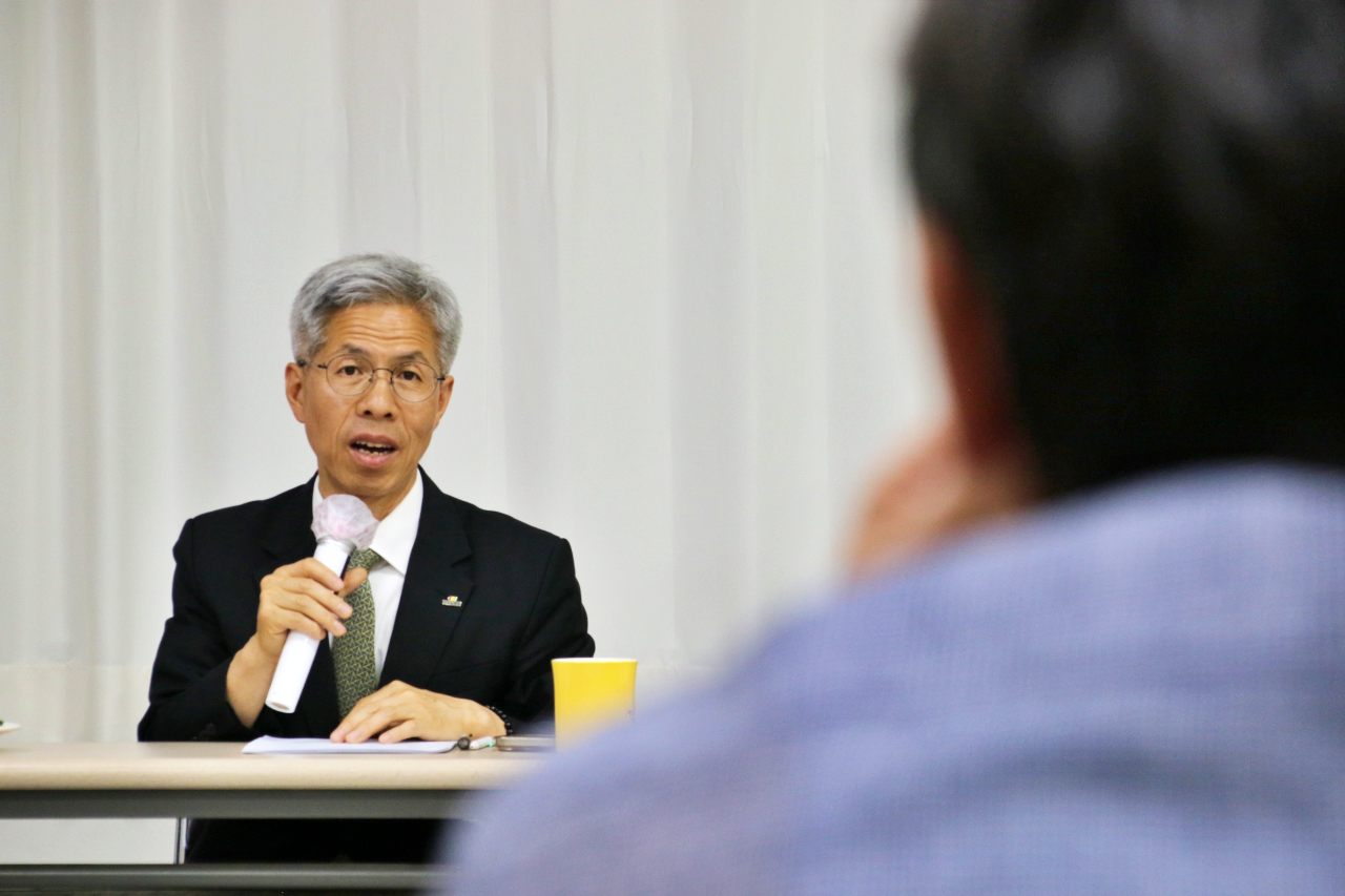 권 대표가 제21대 대선을 연합과 연대로 치르며 느낀 소회를 대구 당원들에게 설명하고 있다.(2025.6.17) / 사진.평화뉴스 김영화 기자 