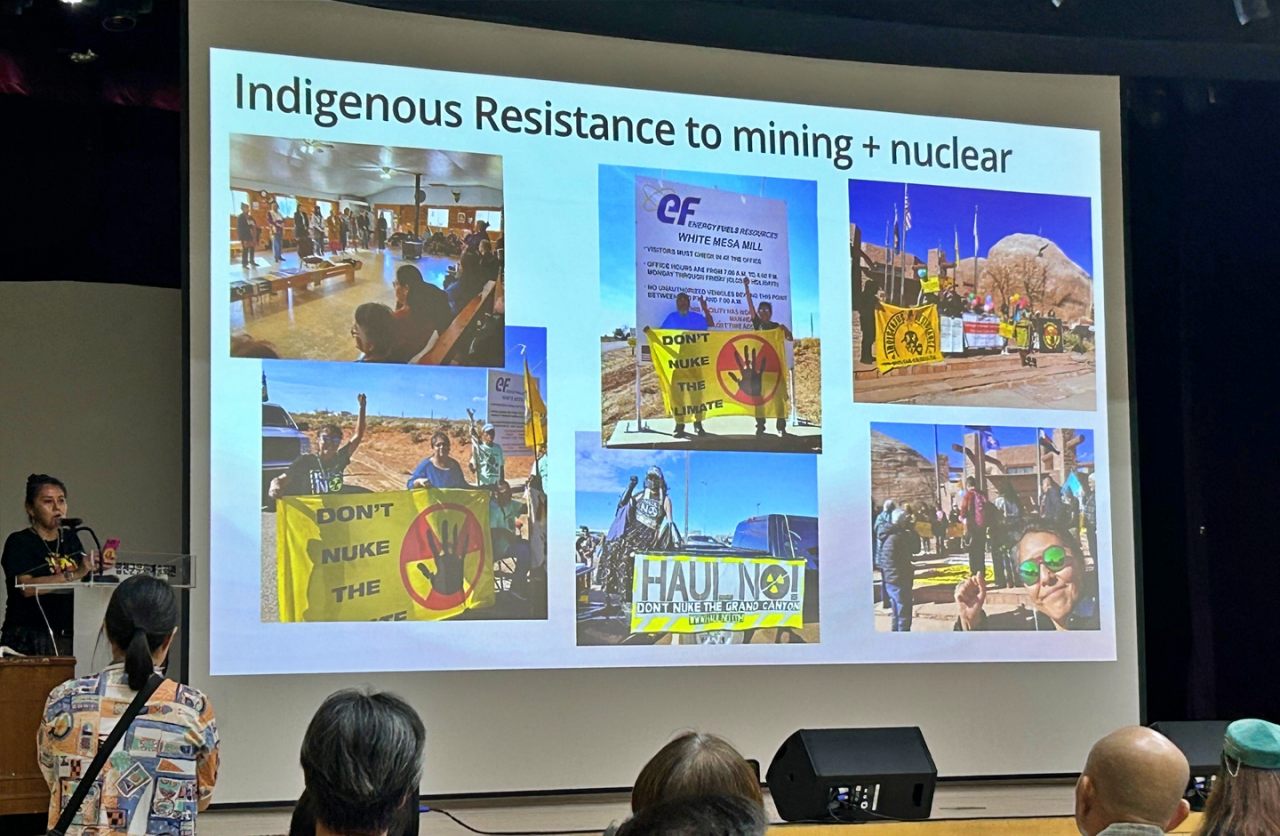 반핵평화 활동가들이 합천 비핵·평화대회에서 발제를 하고 있다.(2025.8.6) / 사진.합천비핵평화대회