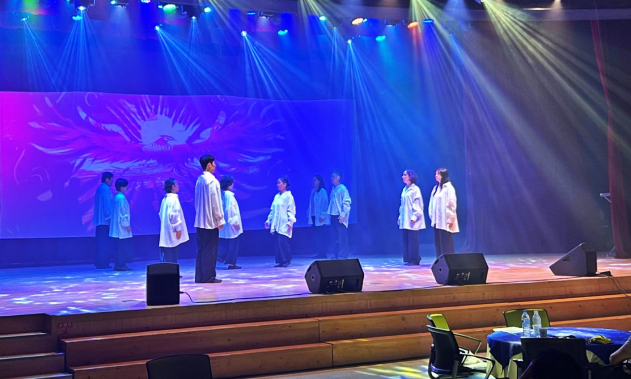 피폭 2세들의 아픔을 다룬 연극 '불새'가 합천 비핵·평화대회 무대에 올랐다.(2025.8.6) / 사진.생명평화아시아 회원 김찬휘