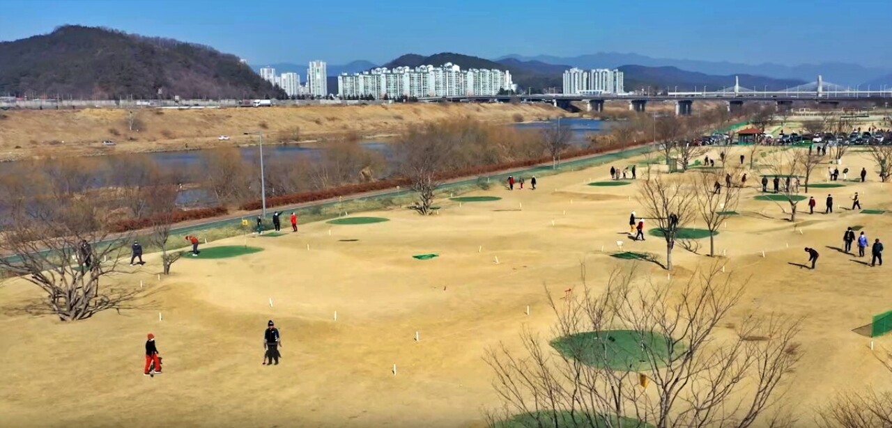대구 서구 비산동 금호강변에 있는 비산파크골프장 전경 / 사진 출처.대구시