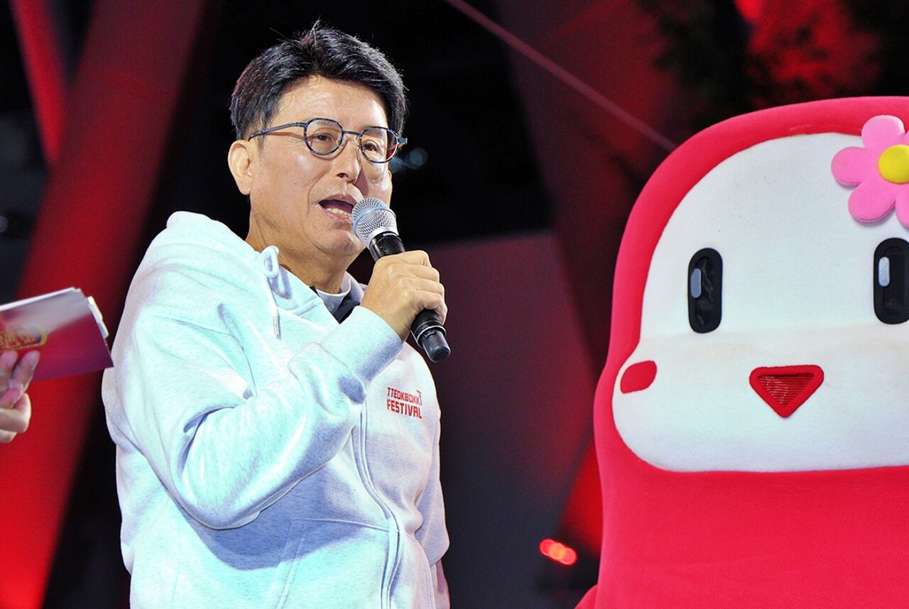 배광식 북구청장이 '제5회 떡볶이 페스티벌'에 참석해 발언하고 있다.(2025.10.24.대구 북구 고성동 대구iM뱅크파크) / 사진 출처.대구 북구청